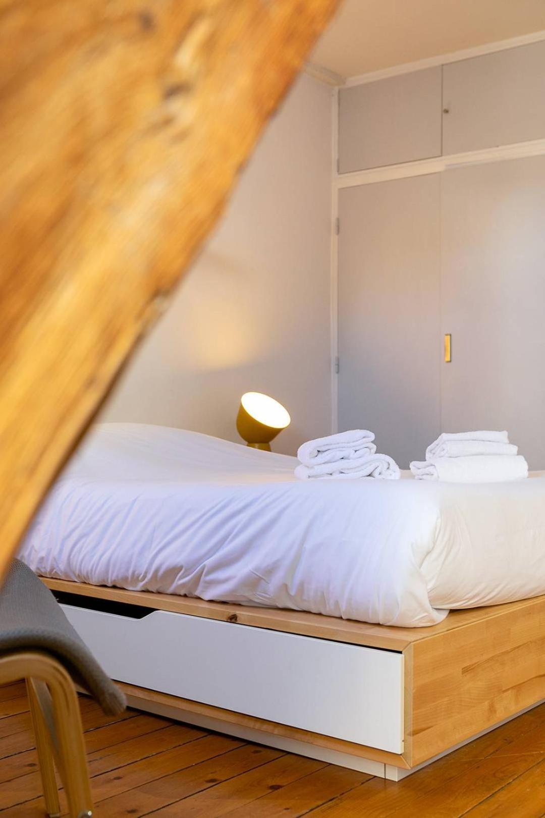 Appartement LA Plume aux pieds du Parvis Saint Jean à Dijon Extérieur photo